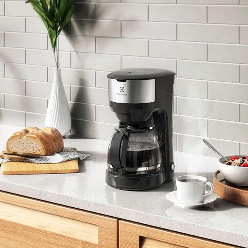 Cafeteira Elétrica Electrolux Inox 30 Xícaras Efficient (ECM20) 127V - ECM20 Cafeteira Elétrica Electrolux Inox 30 Xícaras Efficient (ECM20) 127V - ECM20