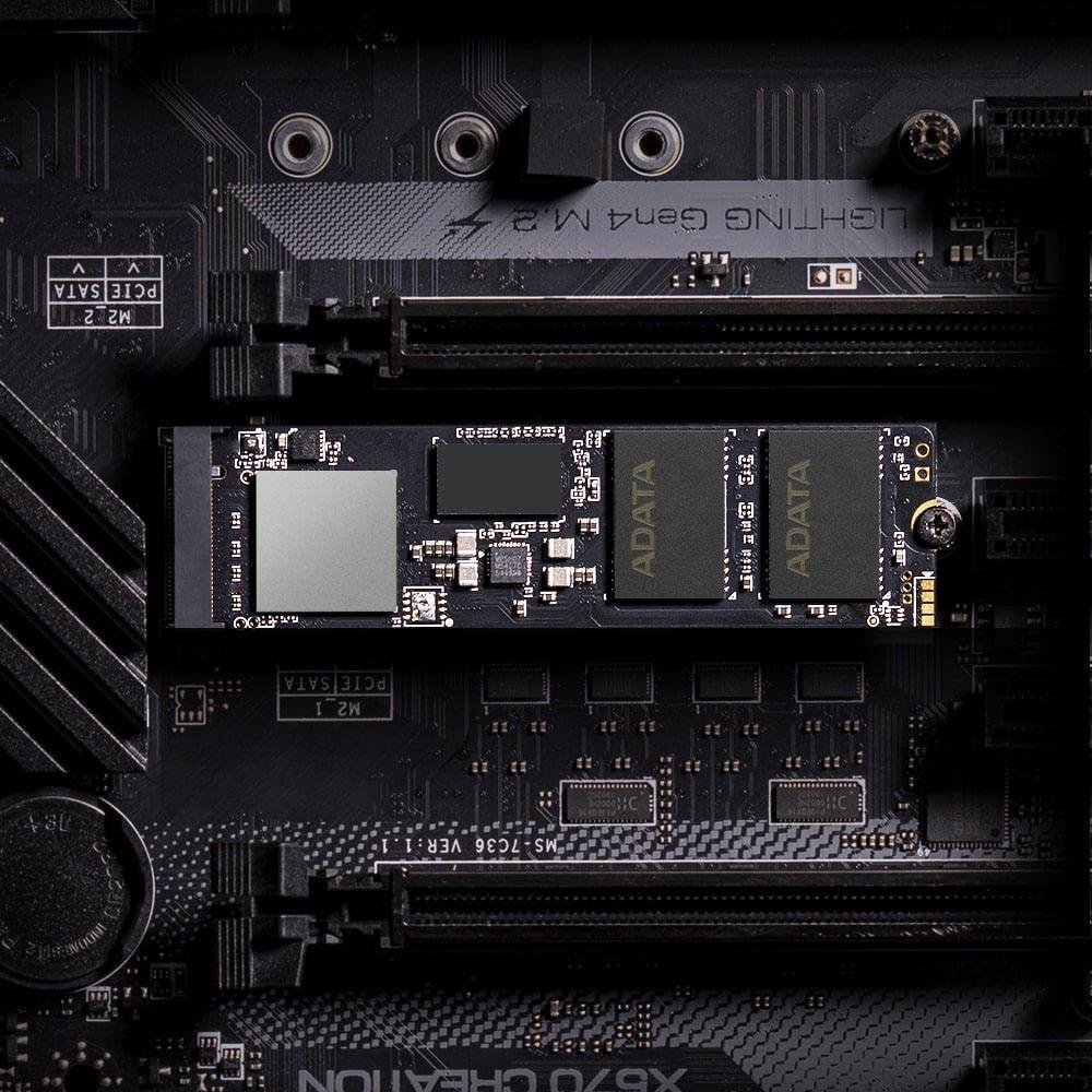 SSD XPG S70 Blade, 512GB, M.2 NVMe, PCIe Gen4x4, Leitura: 7200MB/s e Gravação: 2600MB/s, Preto - AGAMMIXS70B-512G-CS SSD XPG S70 Blade, 512GB, M.2 NVMe, PCIe Gen4x4, Leitura: 7200MB/s e Gravação: 2600MB/s, Preto - AGAMMIXS70B-512G-CS