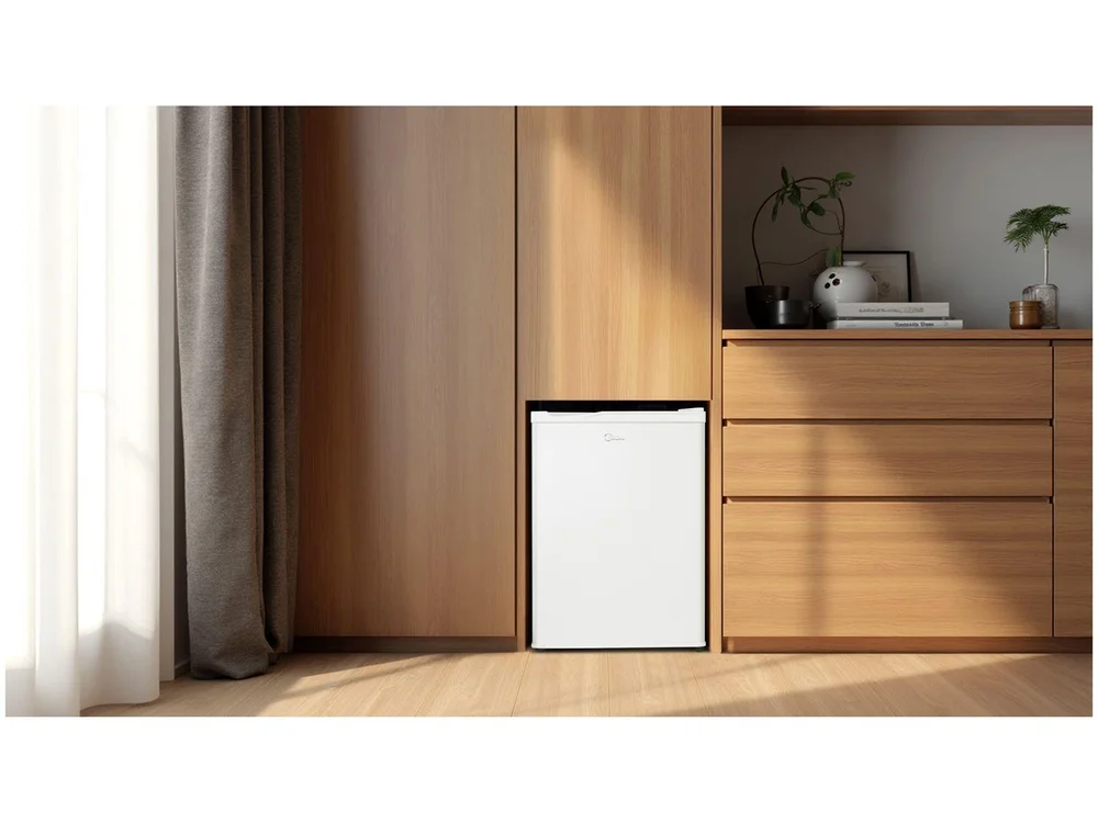 Frigobar Midea 67L Branco Inverter MDRD108FGD013 Frigobar Midea 67L Branco Inverter MDRD108FGD013