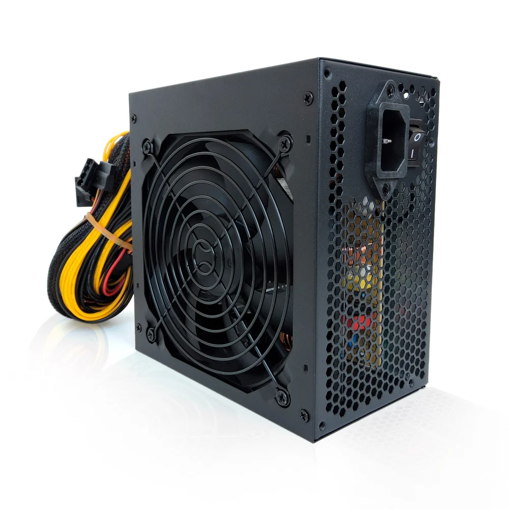 Fonte Pcfort, 500W, 80 Plus Bronze, Automática, PFC Ativo Fonte Pcfort, 500W, 80 Plus Bronze, Automática, PFC Ativo